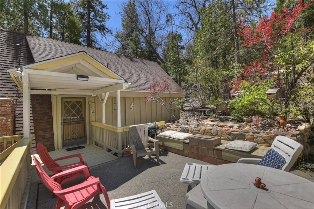 Lake Arrowhead, CA 92352,27364 Alpen DR