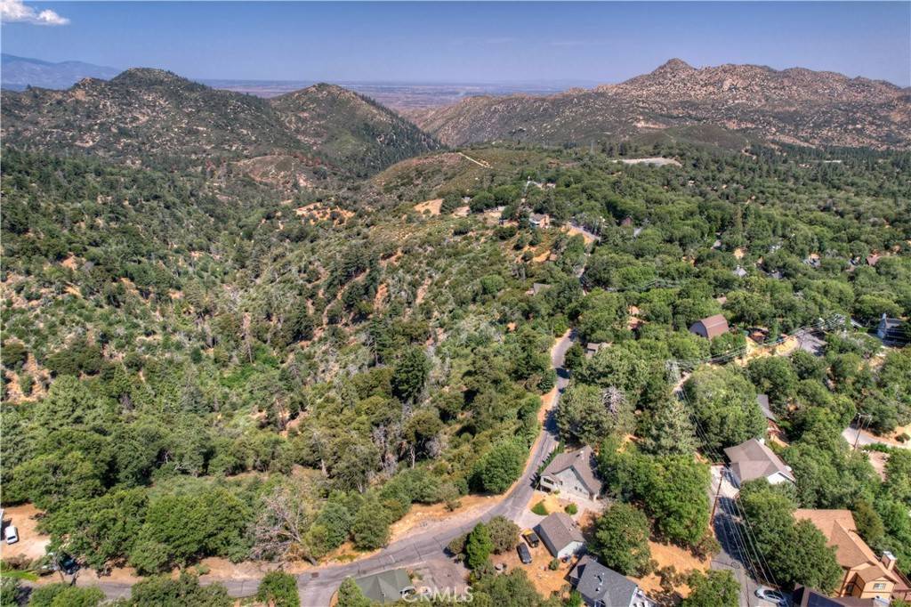 0 Edge Cliff DR Lake Arrowhead, CA 92352
