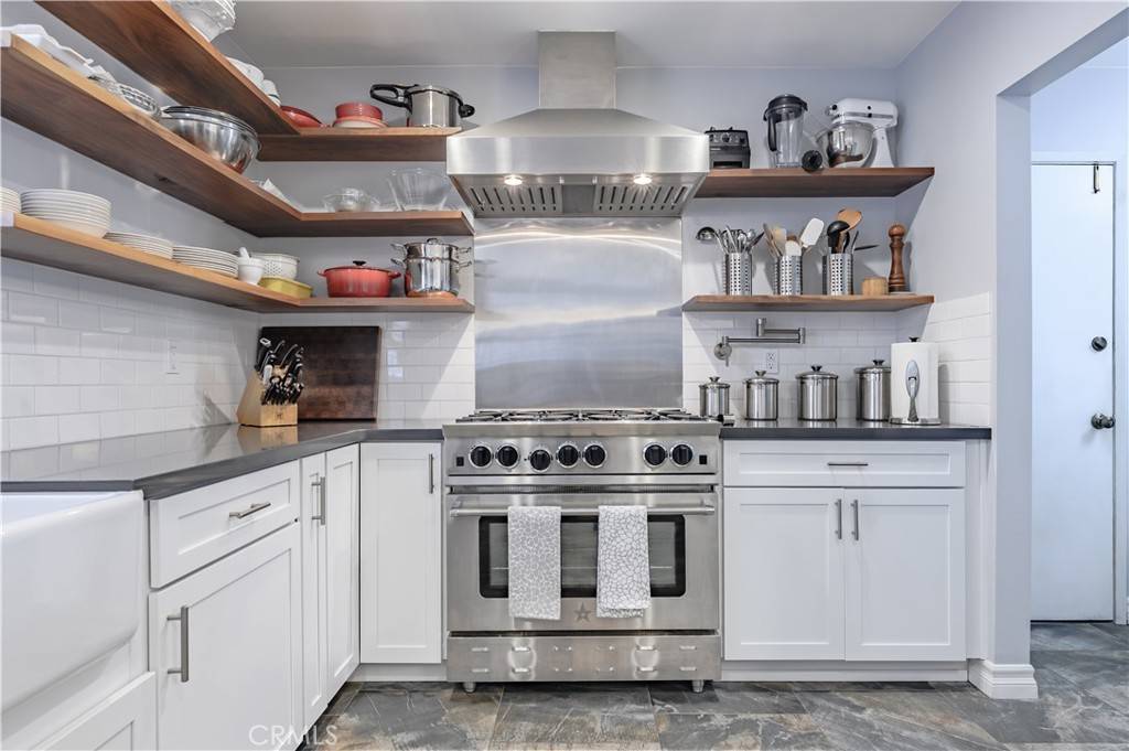 Redlands, CA 92373,13026 Burns LN