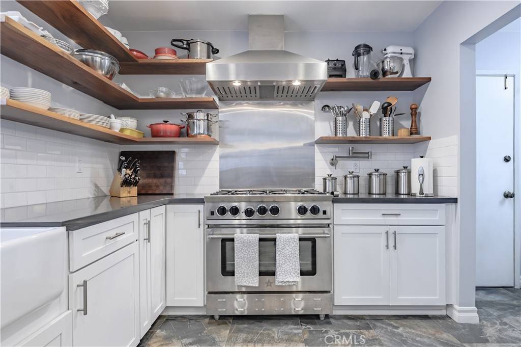 Redlands, CA 92373,13026 Burns LN