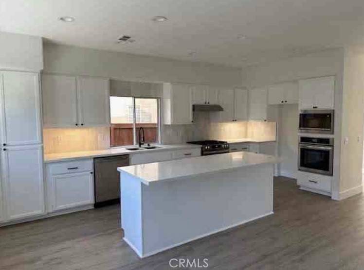 Corona, CA 92883,8550 Rolling Hills DR