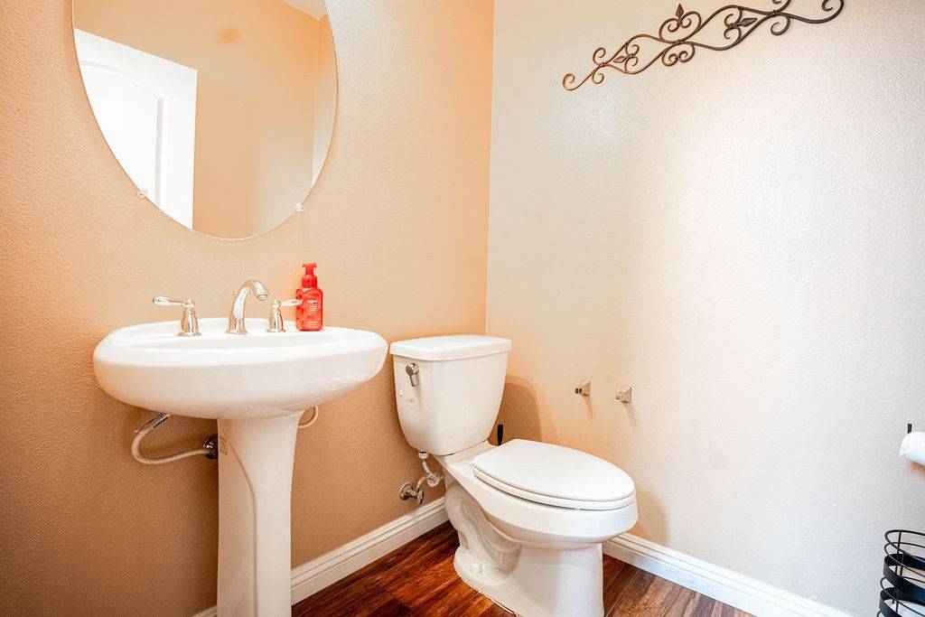 16266 Carmine ST Fontana, CA 92336