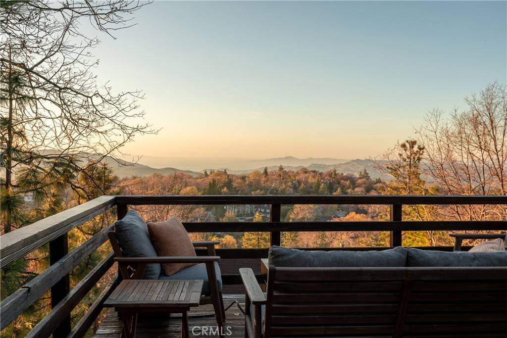 Lake Arrowhead, CA 92352,28930 Banff DR