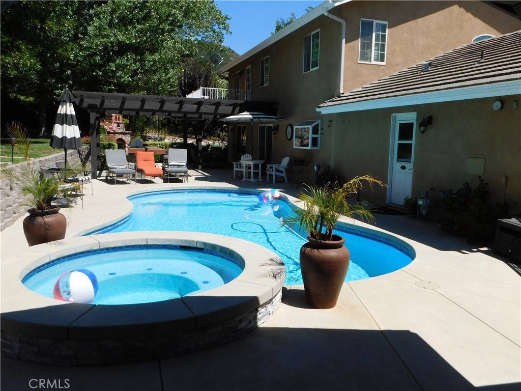 San Bernardino, CA 92404,23678 Hillview RD