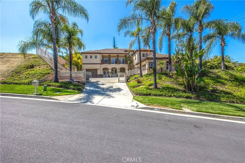 Redlands, CA 92373,652 Fairway DR