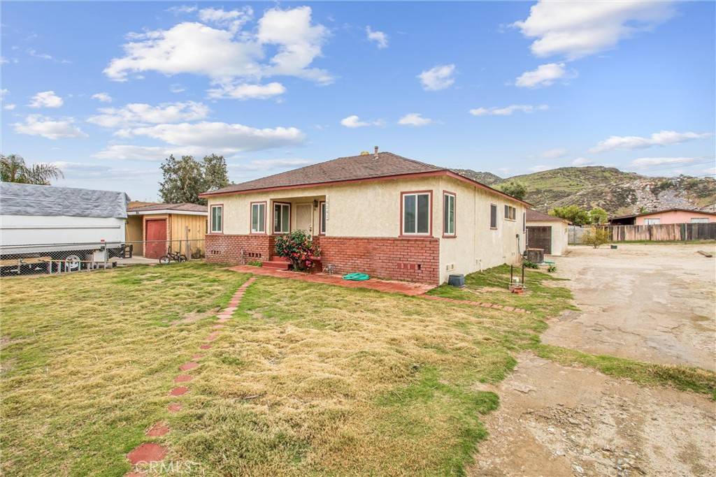 Bloomington, CA 92316,18241 10th St