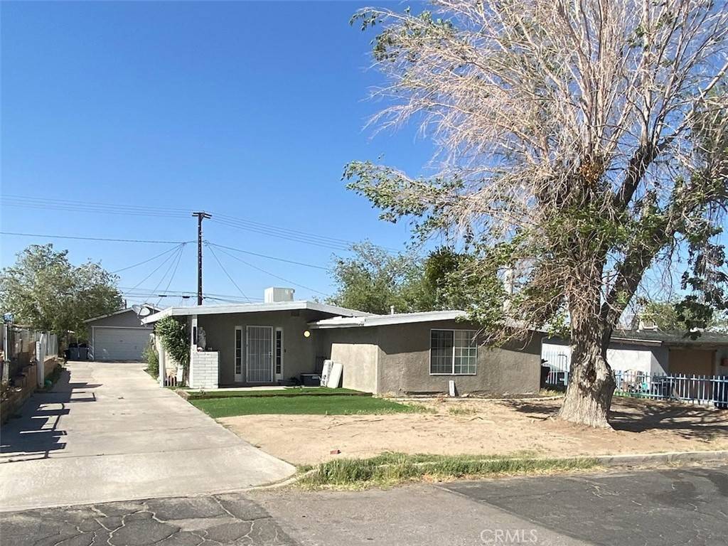 Victorville, CA 92395,16652 Zenda ST