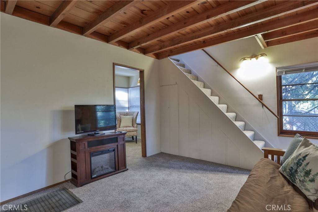 Crestline, CA 92325,23800 Scenic DR