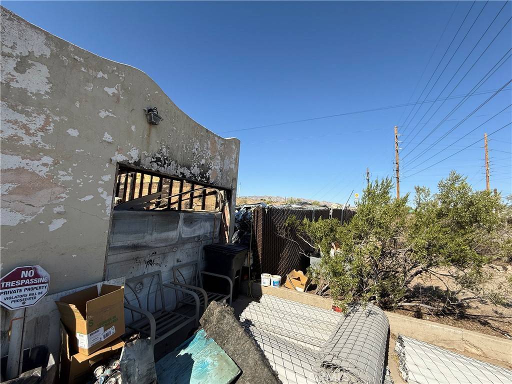 Needles, CA 92363,905 Bush ST