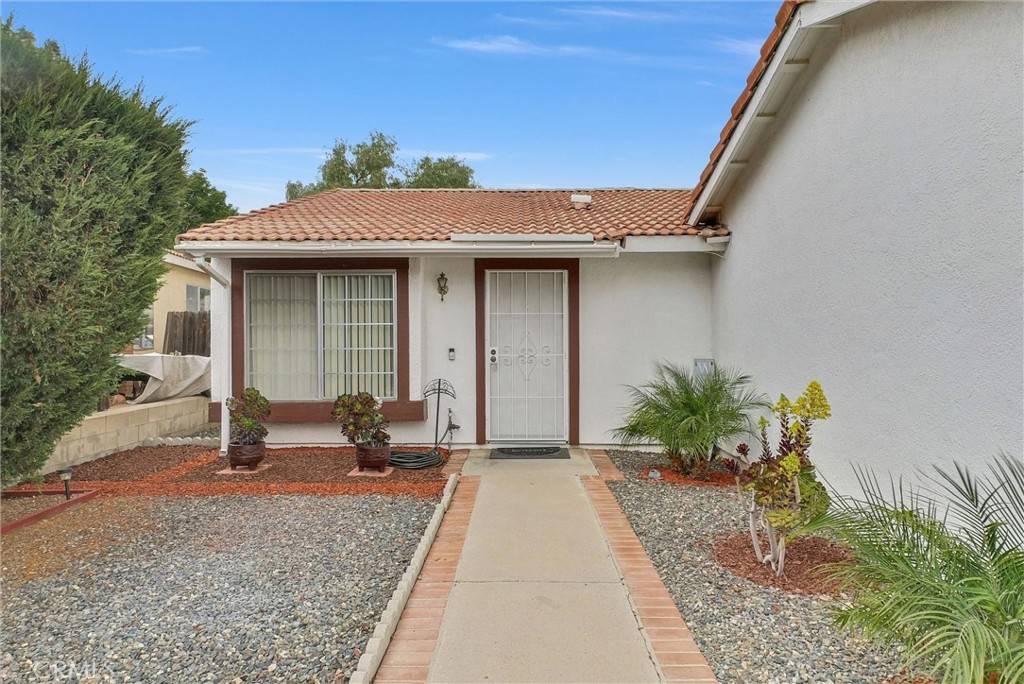 Lake Elsinore, CA 92530,216 Broadway ST