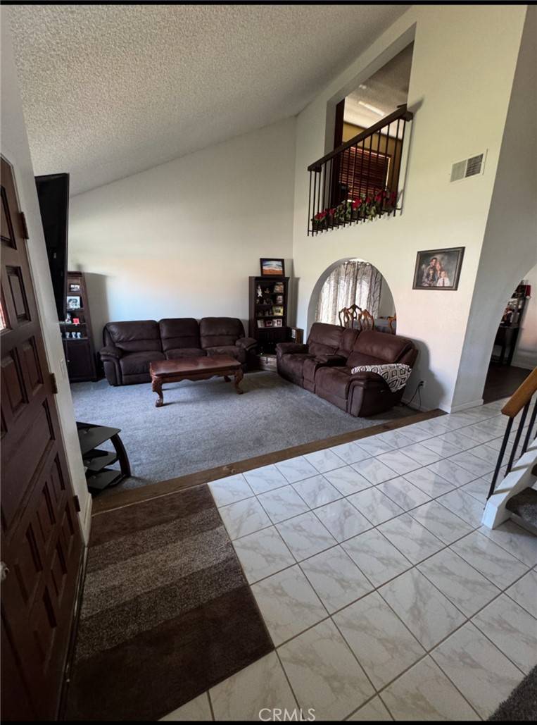 Riverside, CA 92506,6801 Rycroft DR