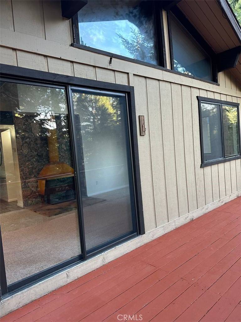 Twin Peaks, CA 92391,26227 Lake Forest DR