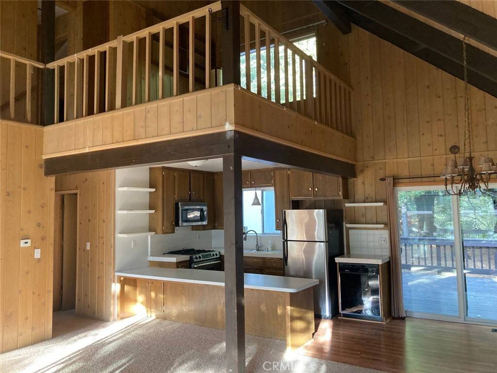 28943 Potomac DR Lake Arrowhead, CA 92352