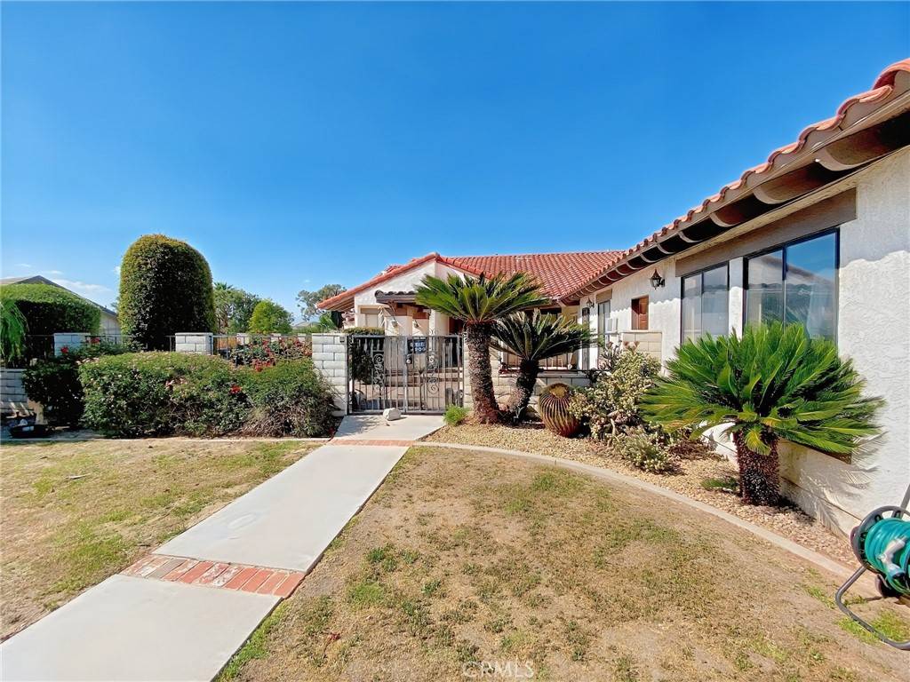 Colton, CA 92324,1544 Mohave DR