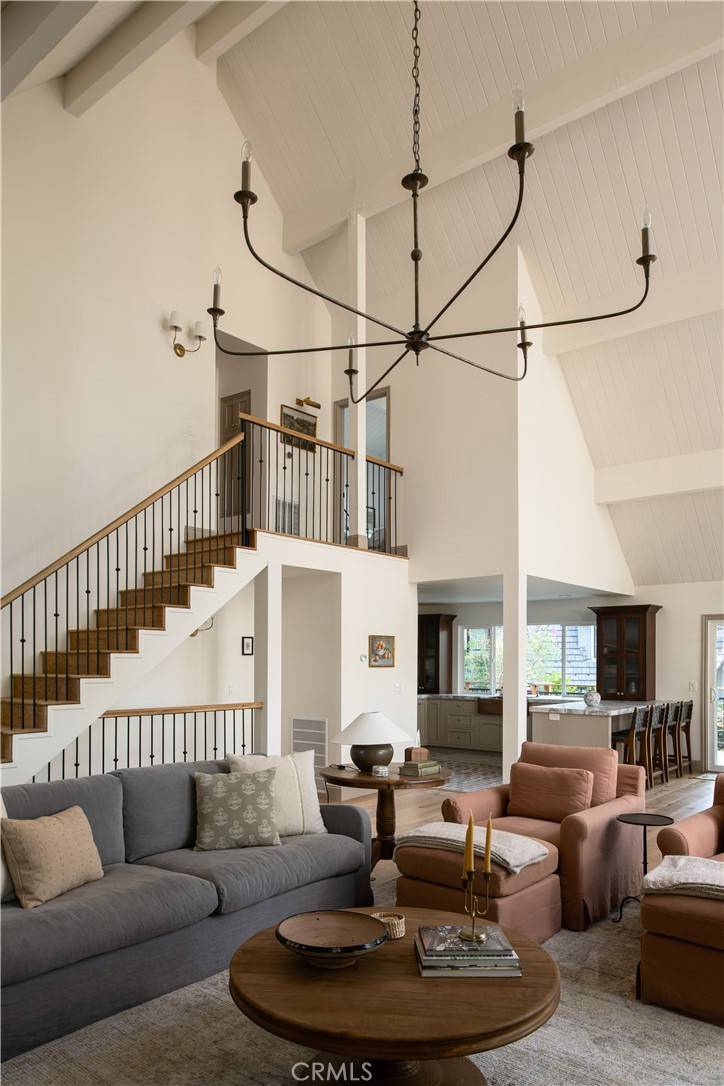 468 Sky View Ridge DR Lake Arrowhead, CA 92352