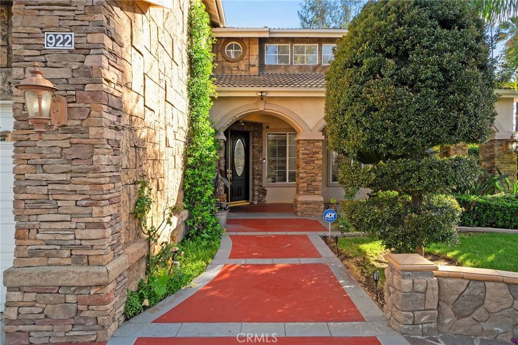 Corona, CA 92881,922 Armata DR