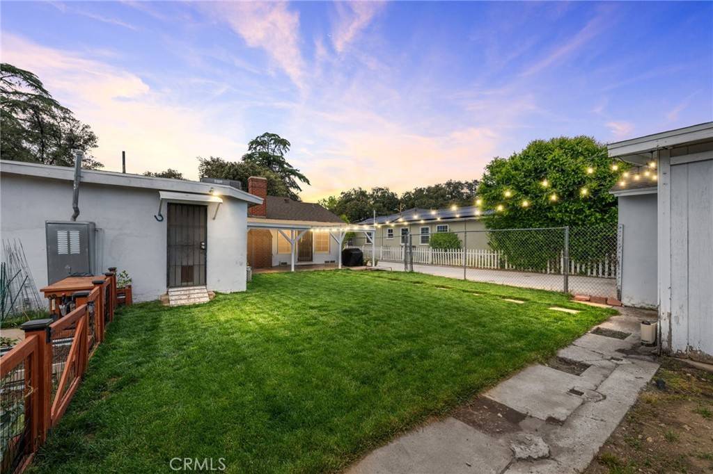 Redlands, CA 92374,1326 Clock AVE