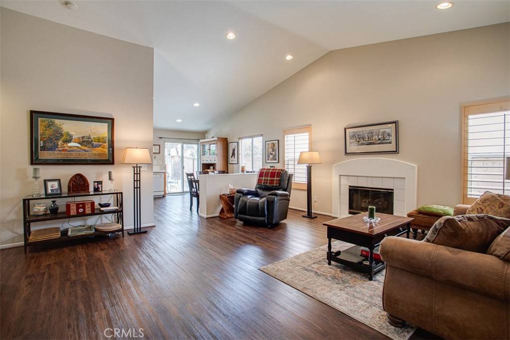 Corona, CA 92881,135 Paperbirch CIR