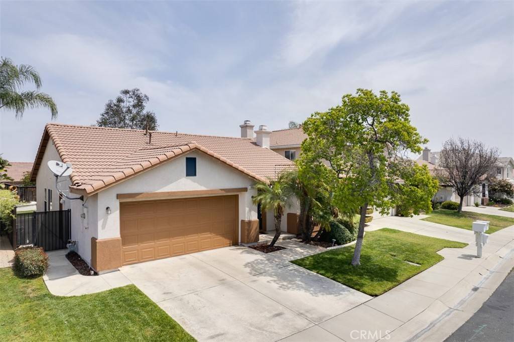 Corona, CA 92881,135 Paperbirch CIR
