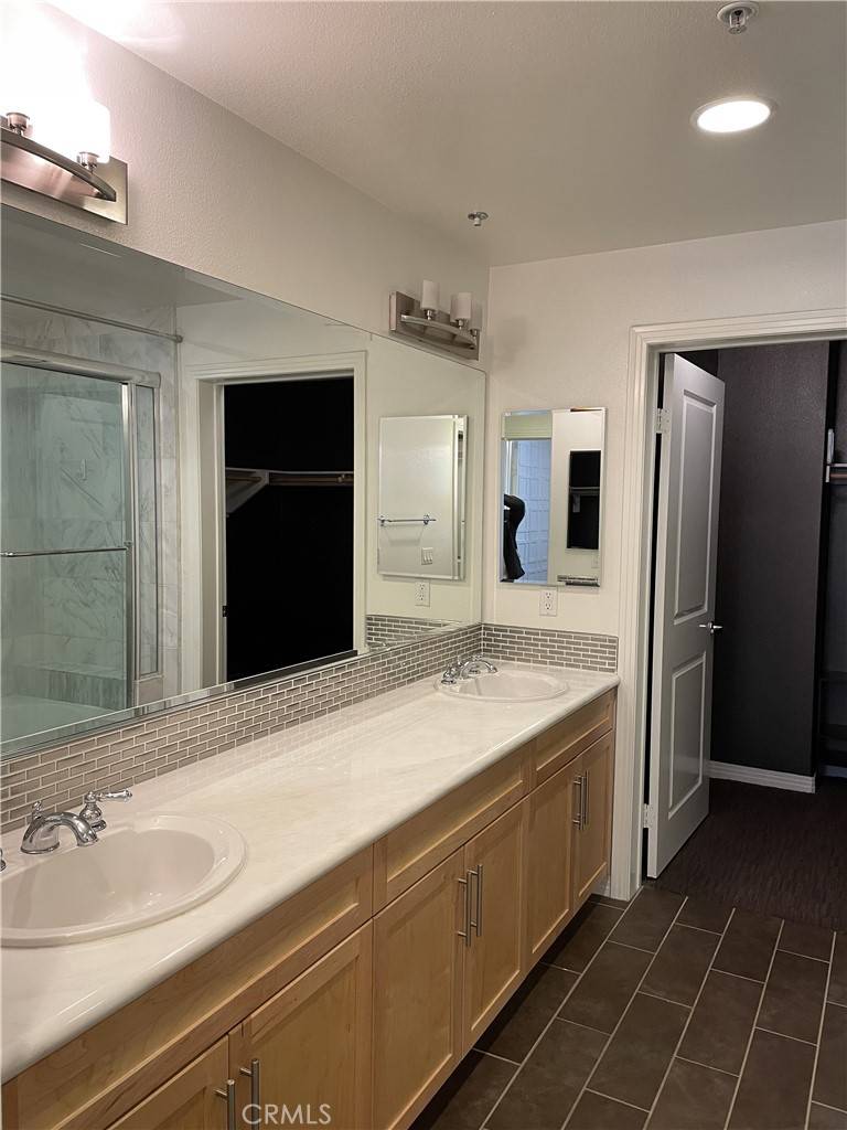 Pasadena, CA 91106,931 E Walnut ST #213