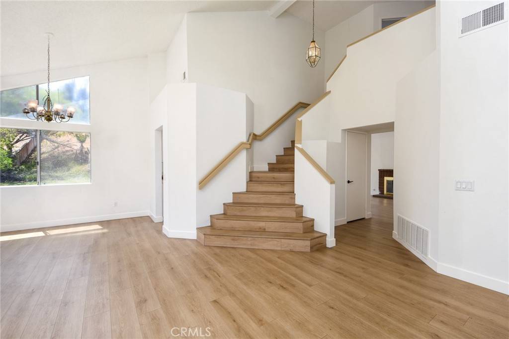 Corona, CA 92879,13296 March WAY