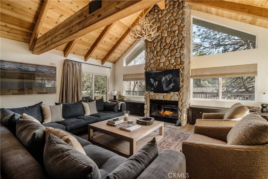 Lake Arrowhead, CA 92352,28805 North Shore RD