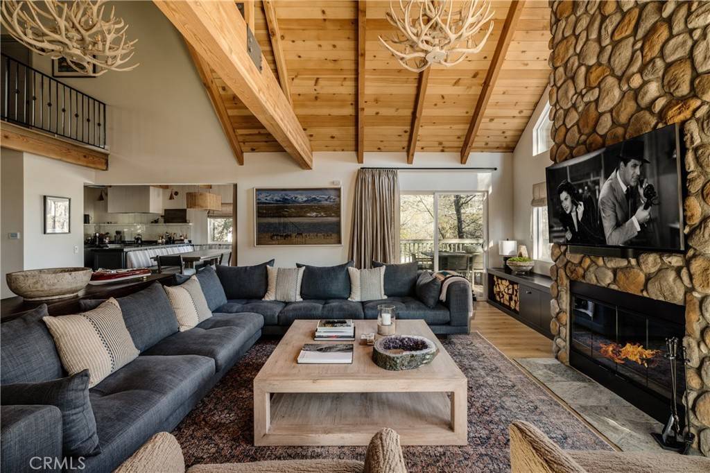 Lake Arrowhead, CA 92352,28805 North Shore RD