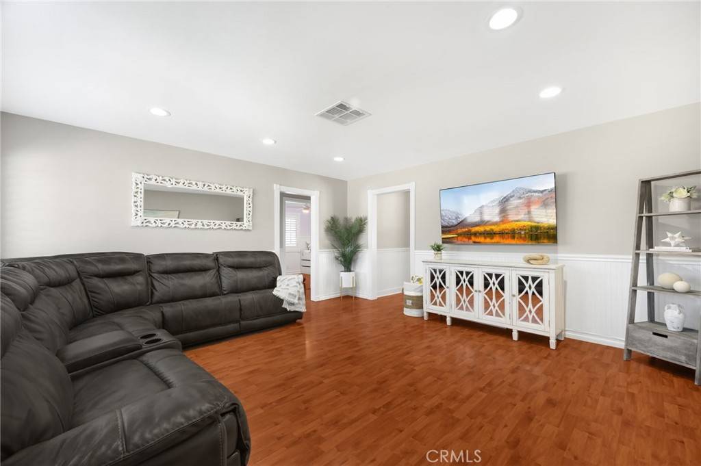 Brea, CA 92821,836 Willow DR
