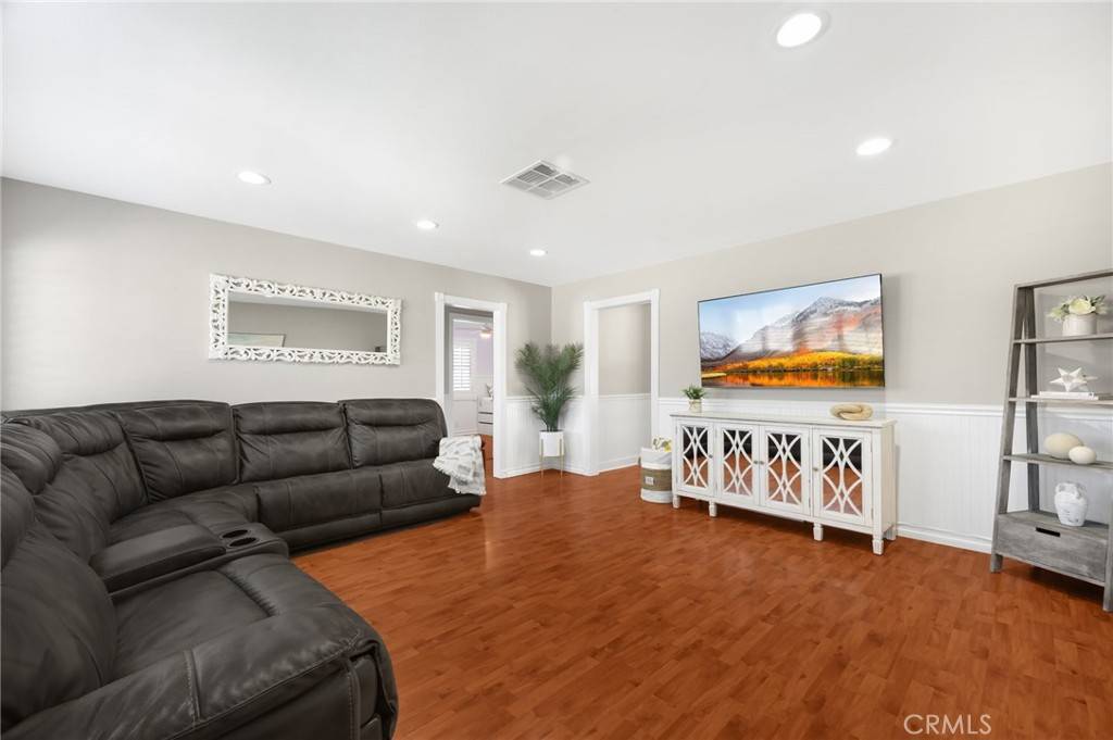Brea, CA 92821,836 Willow DR