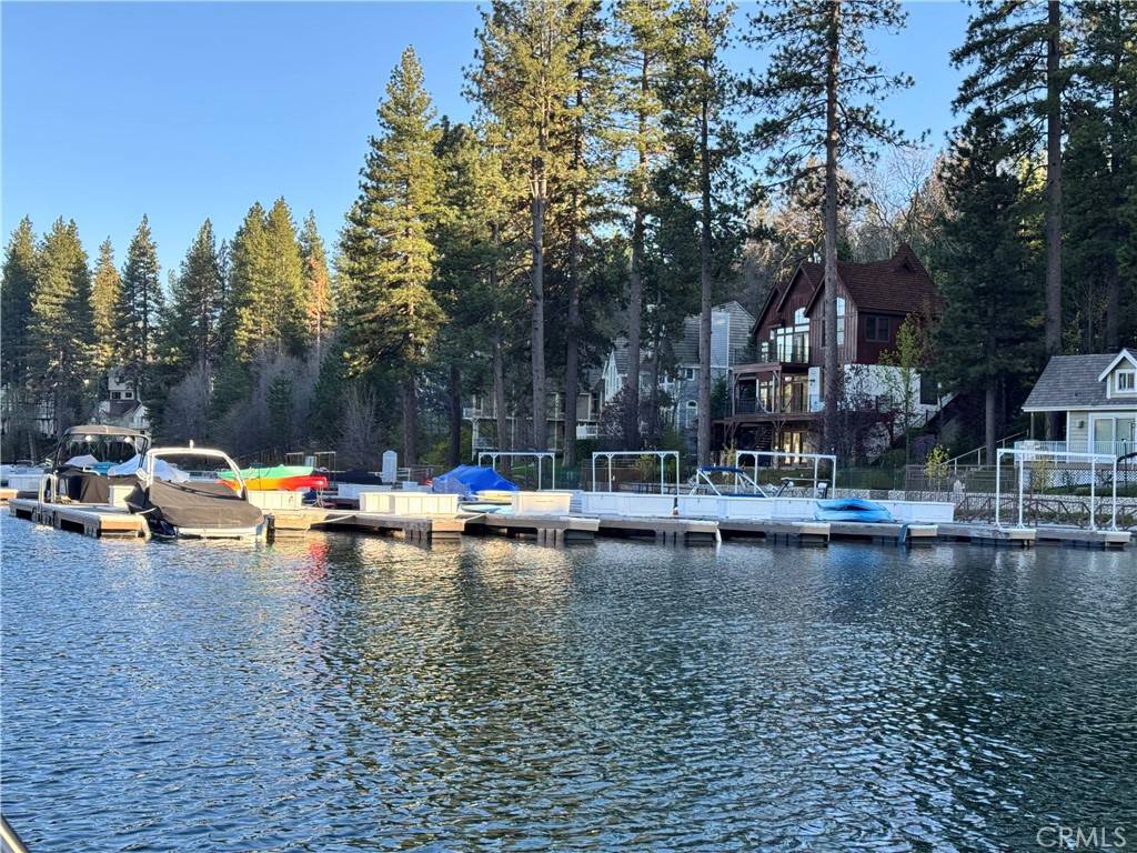 Lake Arrowhead, CA 92352,27525 Meadow Bay DR
