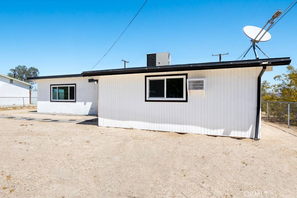 Joshua Tree, CA 92252,64868 Tonto DR