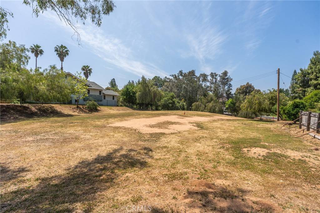 Redlands, CA 92373,0 W Sunset DR