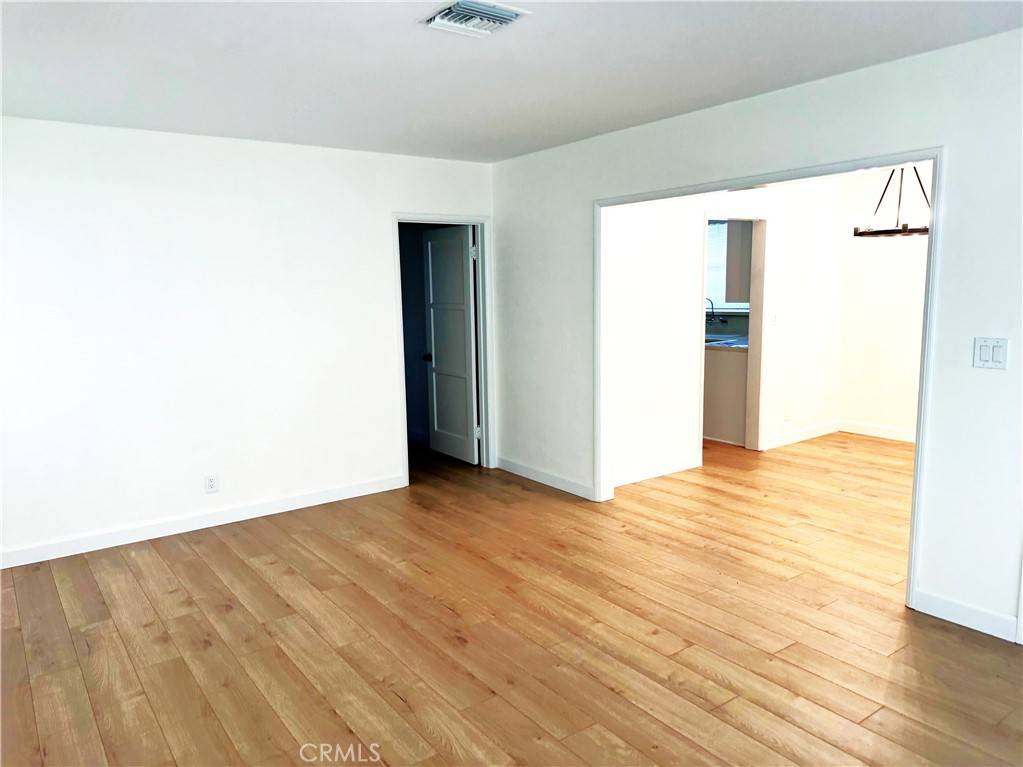 Covina, CA 91723,457 E Italia ST