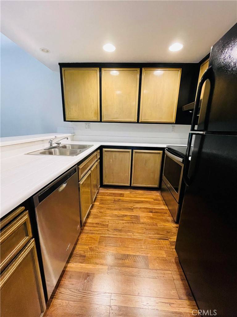 Fullerton, CA 92835,2782 Pine Creek CIR
