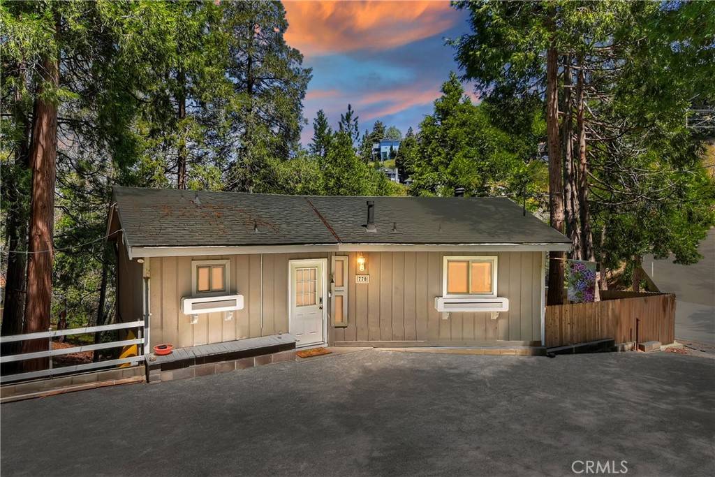 Crestline, CA 92325,770 Berne DR