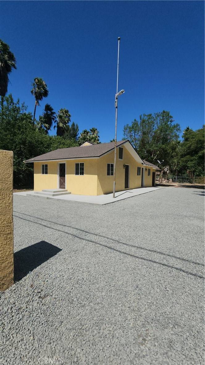 Corona, CA 92881,19380 Quebec AVE