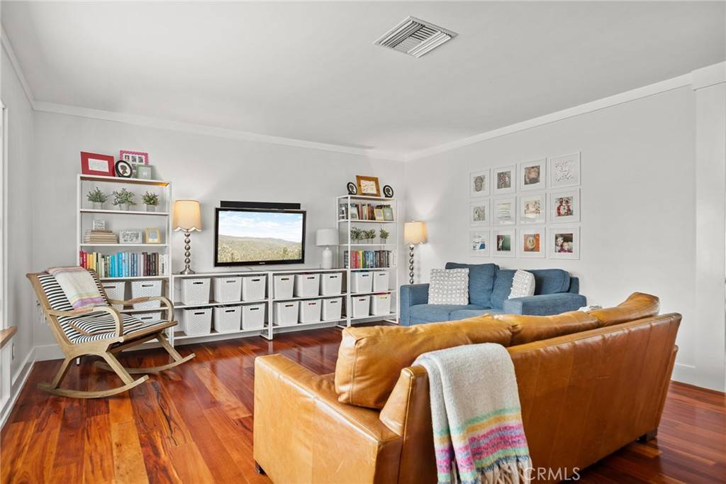 Redlands, CA 92373,1557 Bellevue RD