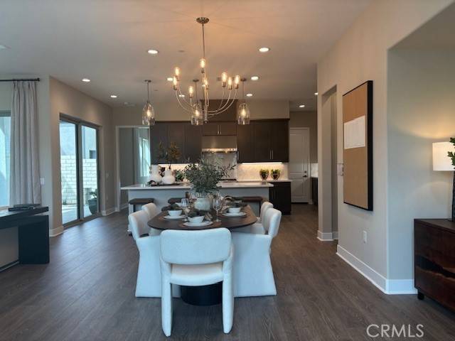 Valencia, CA 91381,27519 Mosswood PL