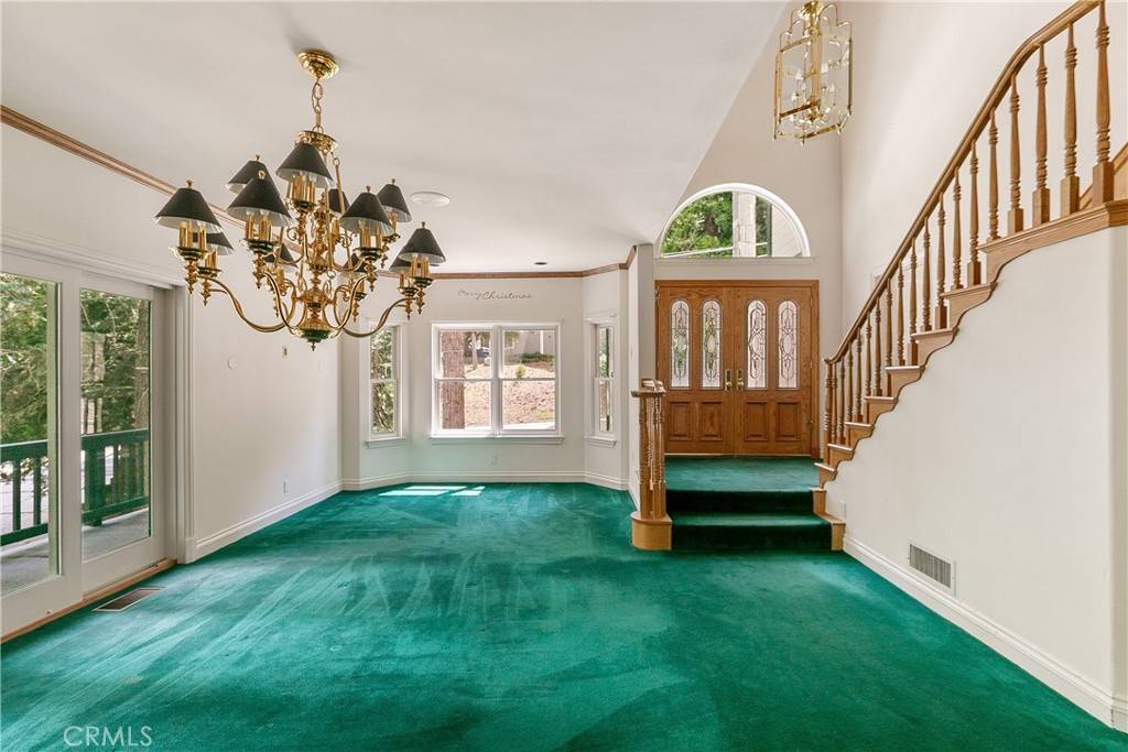 Lake Arrowhead, CA 92352,109 S Fairway DR