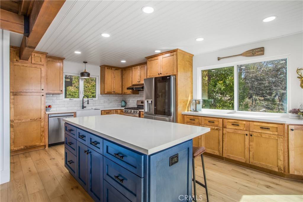 28834 Zion DR Lake Arrowhead, CA 92352