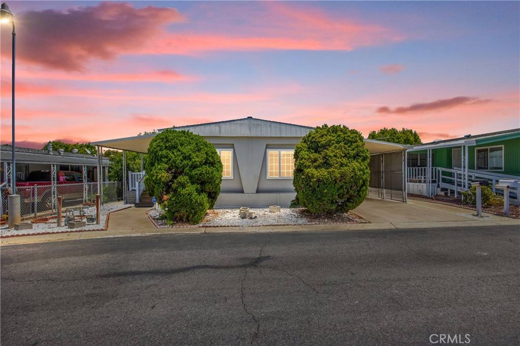 Corona, CA 92882,1186 Oakland WAY