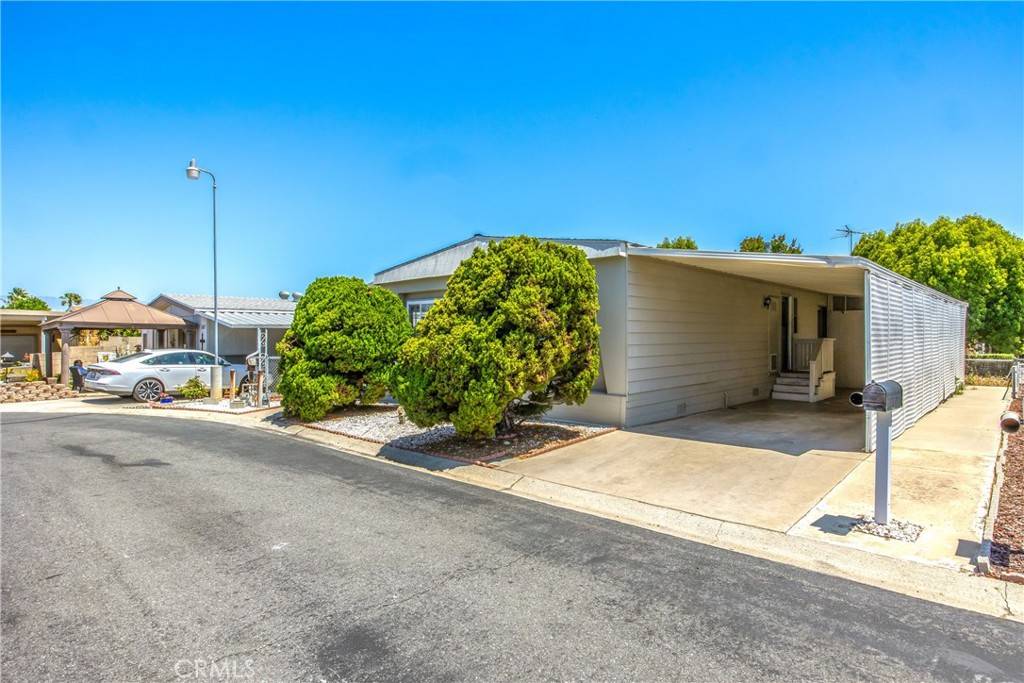 Corona, CA 92882,1186 Oakland WAY