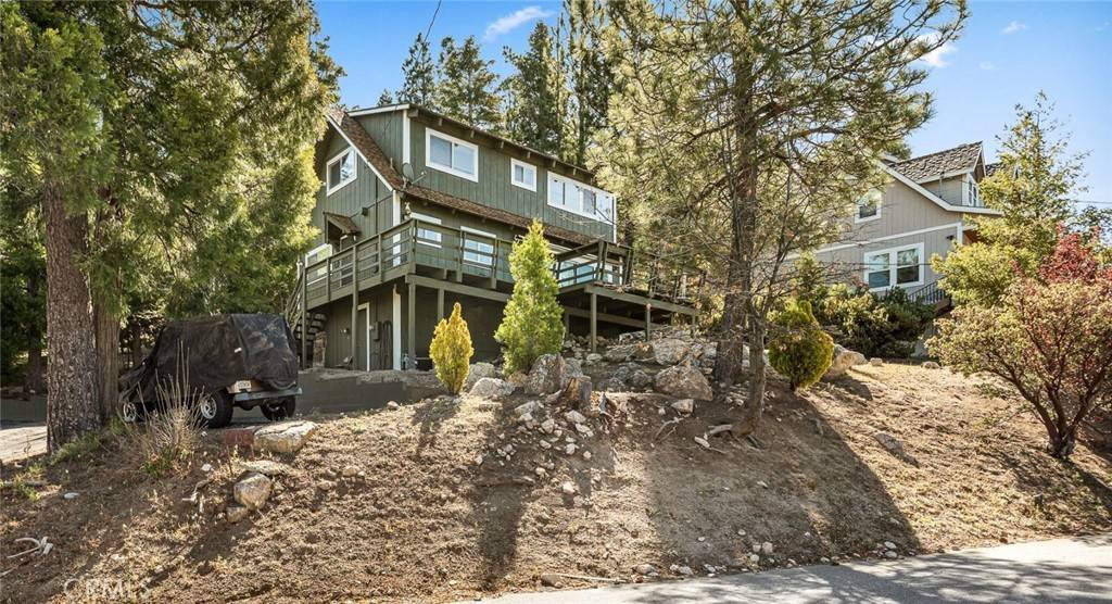 Lake Arrowhead, CA 92352,383 Golf Course RD