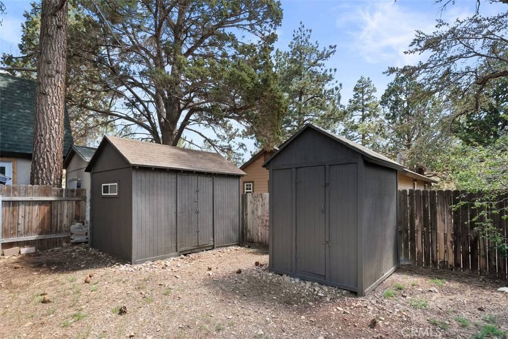 Sugarloaf, CA 92386,441 Sunset LN