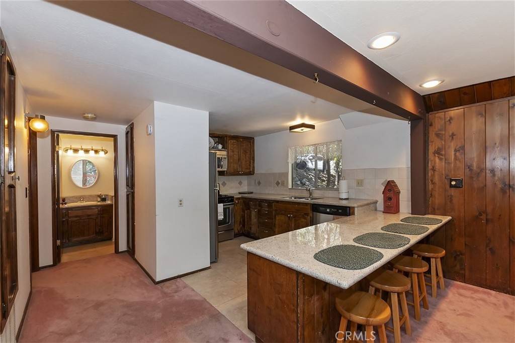 781 Nadelhorn DR Lake Arrowhead, CA 92352