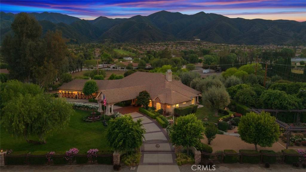Corona, CA 92883,23965 Lawson RD