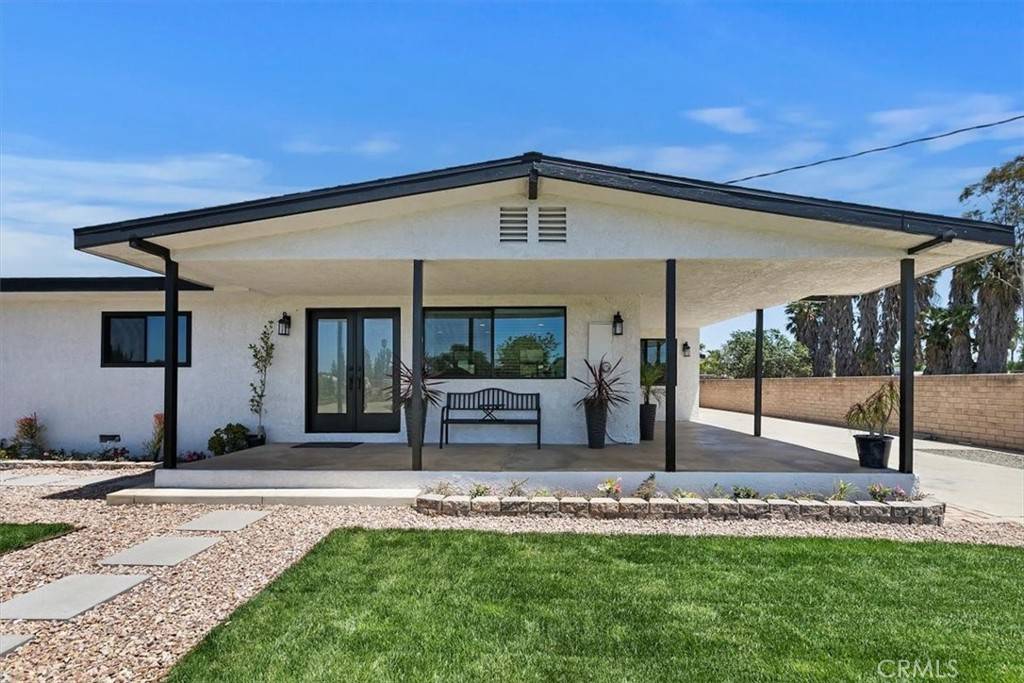 Norco, CA 92860,2040 White Horse LN