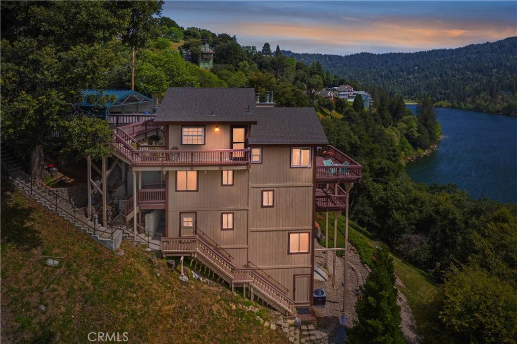 Crestline, CA 92325,262 Delle DR