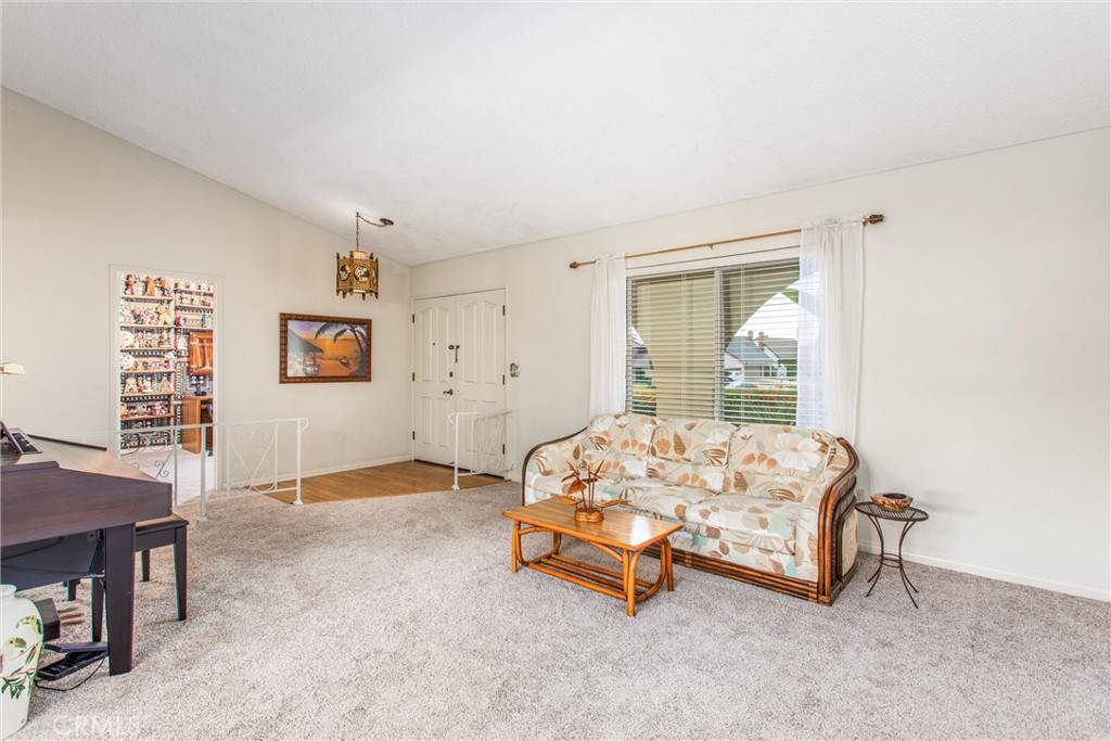 Highland, CA 92346,2605 La Praix ST