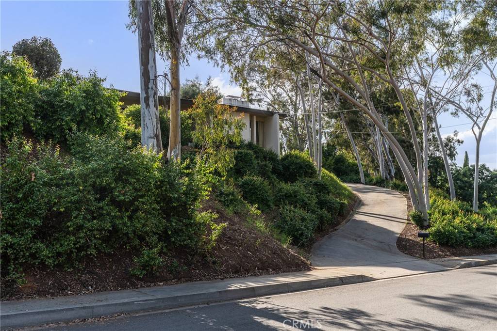 Redlands, CA 92373,1714 Chapparal RD